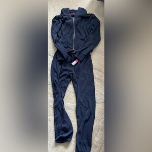 Navy waffle set!  Never worn